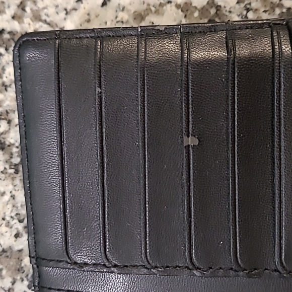 Kate spade New York Black Leather Wallet. - Picture 4 of 13